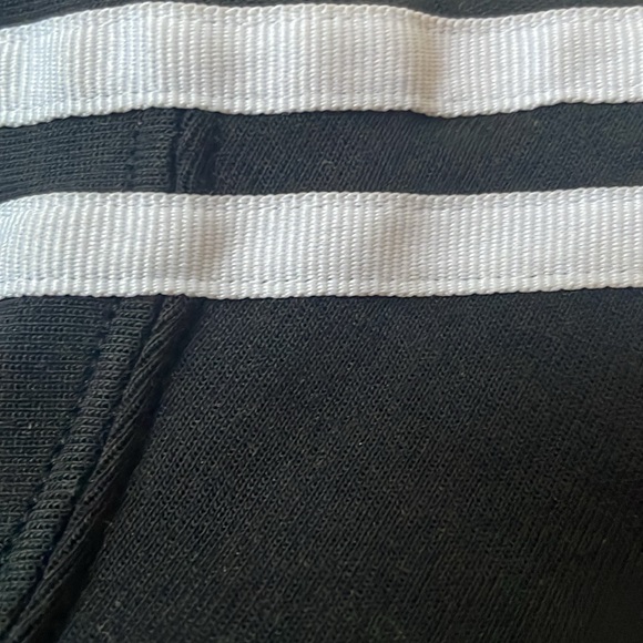 Black Adidas sweatshirt - Picture 4 of 5